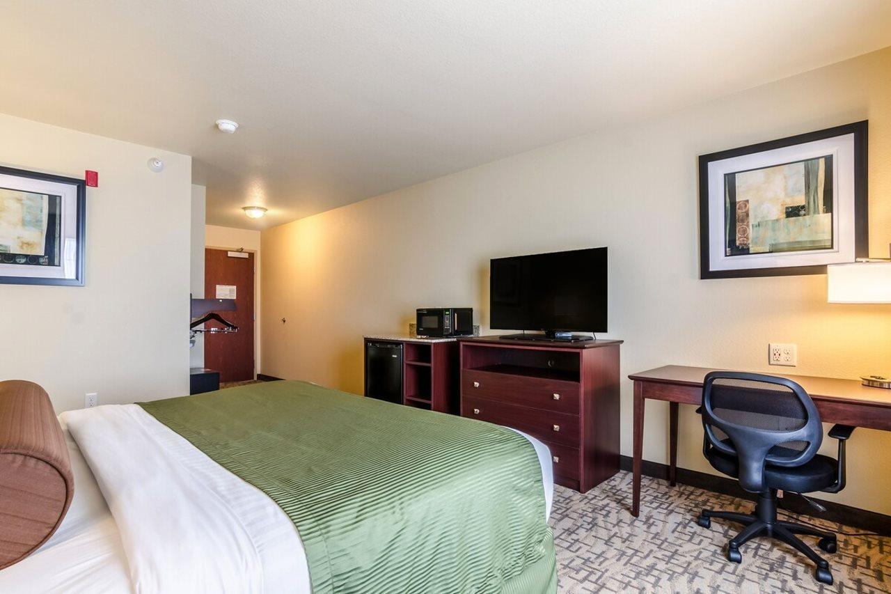 Americinn By Wyndham Oshkosh Exterior photo