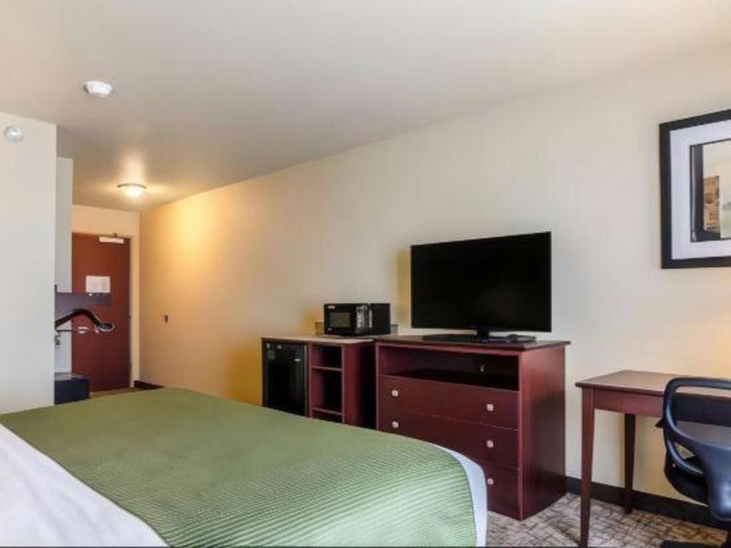Americinn By Wyndham Oshkosh Exterior photo